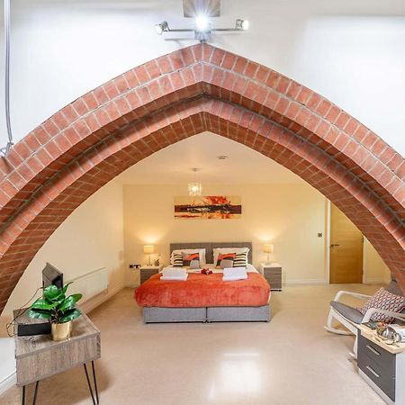 Grade 2 Listed Converted Church, Within 750Yrds To Southsea Beach Portsmouth Kültér fotó