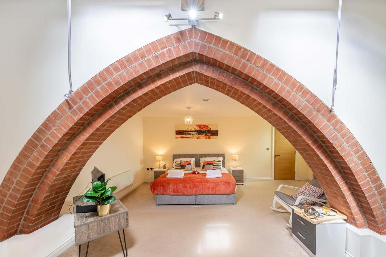 Grade 2 Listed Converted Church, Within 750Yrds To Southsea Beach Portsmouth Kültér fotó