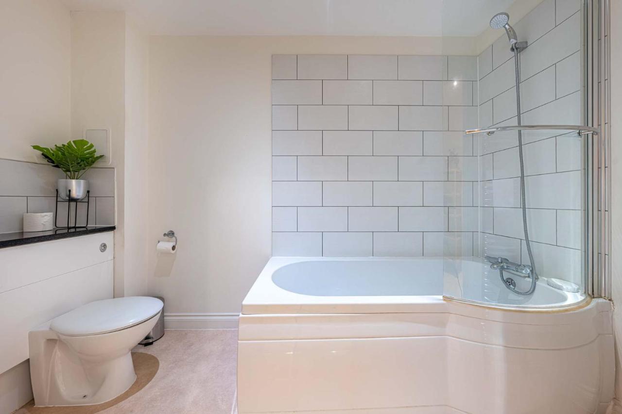 Grade 2 Listed Converted Church, Within 750Yrds To Southsea Beach Portsmouth Kültér fotó
